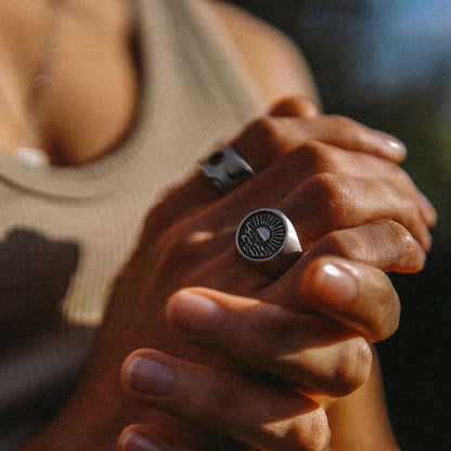 Solaque Echoes of Dusk handmade sterling silver ring jewellery clenching hands